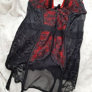 Victoria's Secret NWT corset 36B black and red